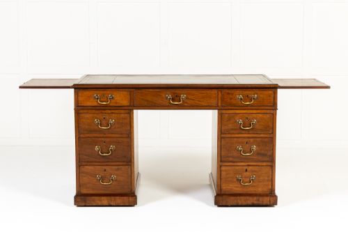 18TH CENTURY ENGLISH MAHOGANY PEDESTAL DESK - ADDITIONAL PHOTO 8