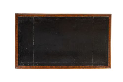 18TH CENTURY ENGLISH MAHOGANY PEDESTAL DESK - ADDITIONAL PHOTO 9