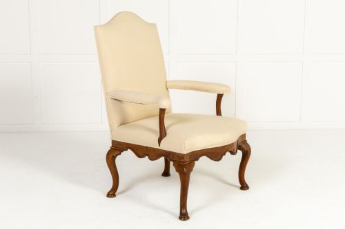 PAIR OF LARGE SCALE 18TH CENTURY FRENCH WALNUT LIBRARY ARMCHAIRS - ADDITIONAL PHOTO 5