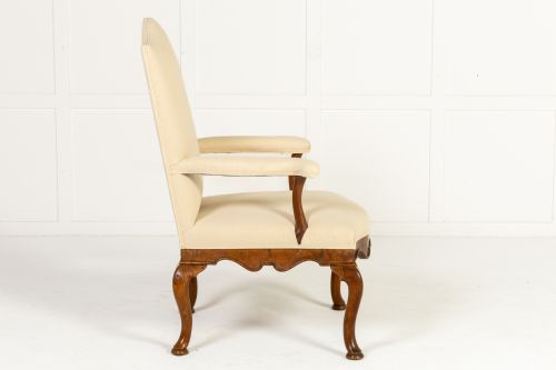 PAIR OF LARGE SCALE 18TH CENTURY FRENCH WALNUT LIBRARY ARMCHAIRS - ADDITIONAL PHOTO 6