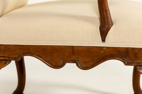 PAIR OF LARGE SCALE 18TH CENTURY FRENCH WALNUT LIBRARY ARMCHAIRS - ADDITIONAL PHOTO 8