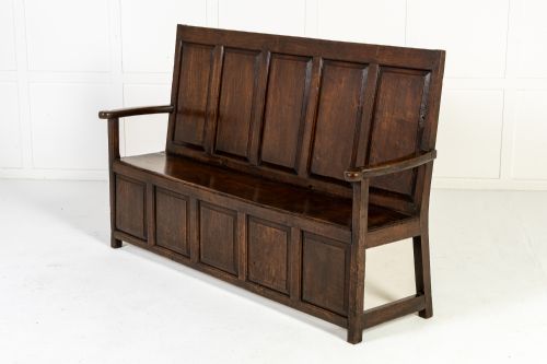 18TH CENTURY ENGLISH OAK SETTLE