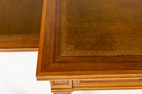 GRAND SCALE MID 20TH CENTURY ROSEWOOD BUREAU PLAT - ADDITIONAL PHOTO 3