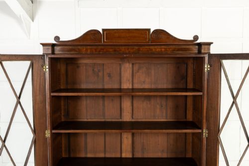 GRAND SCALE 19TH CENTURY ENGLISH REGENCY MAHOGANY SECRETAIRE BOOKCASE - ADDITIONAL PHOTO 6