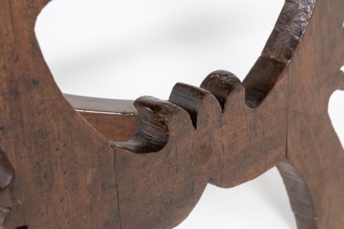 18TH CENTURY ITALIAN WALNUT CONSOLE TABLE - ADDITIONAL PHOTO 3