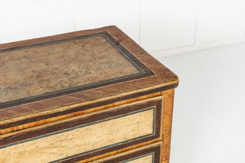 18TH CENTURY ITALIAN PAINTED COMMODE - ADDITIONAL PHOTO 5