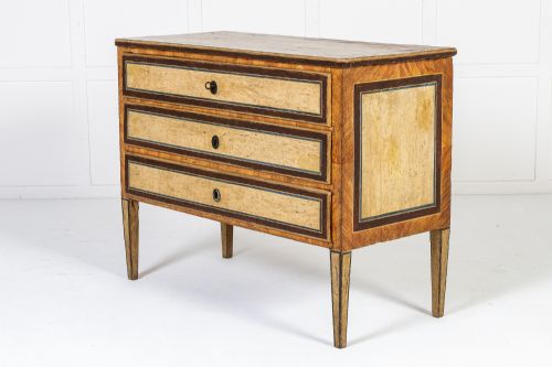 18TH CENTURY ITALIAN PAINTED COMMODE - ADDITIONAL PHOTO 10