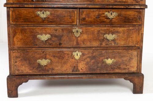 EARLY 18TH CENTURY ENGLISH GEORGE I WALNUT BUREAU BOOKCASE - ADDITIONAL PHOTO 5