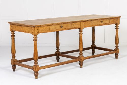 FRENCH OAK SERVINGDRAPERS TABLE C1900 - ADDITIONAL PHOTO 1