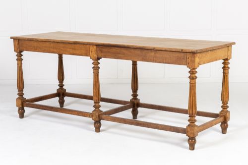 FRENCH OAK SERVINGDRAPERS TABLE C1900 - ADDITIONAL PHOTO 2
