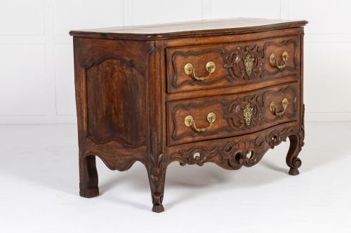 18TH CENTURY FRENCH WALNUT COMMODE - ADDITIONAL PHOTO 6