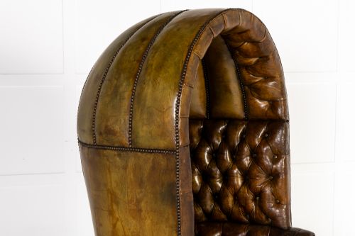 LARGE 18TH CENTURY ENGLISH LEATHER PORTERS CHAIR - ADDITIONAL PHOTO 1