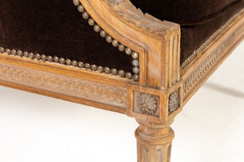 PAIR OF 19TH CENTURY FRENCH WING CHAIRS - ADDITIONAL PHOTO 6