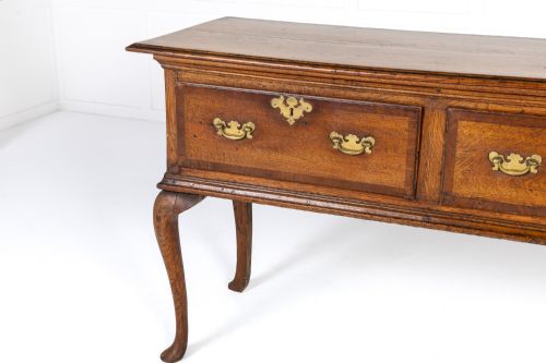 18TH CENTURY GEORGE III ENGLISH OAK DRESSER BASE - ADDITIONAL PHOTO 3