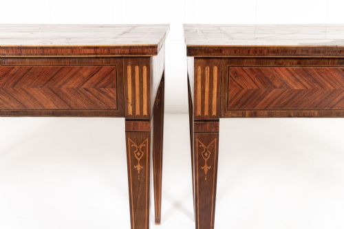 PAIR OF 18TH CENTURY ITALIAN KINGWOOD AND WALNUT CONSOLE TABLES - ADDITIONAL PHOTO 4