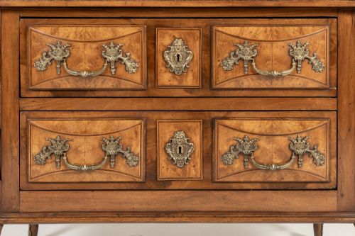 18TH CENTURY FRENCH MAZARIN COMMODE - ADDITIONAL PHOTO 3