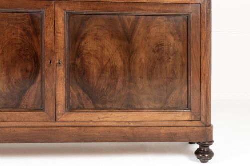 LARGE 19TH CENTURY ITALIAN WALNUT CABINETBOOKCASE - ADDITIONAL PHOTO 2