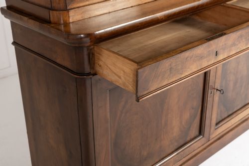 LARGE 19TH CENTURY ITALIAN WALNUT CABINETBOOKCASE - ADDITIONAL PHOTO 4