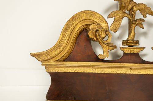 LARGE 18TH CENTURY ENGLISH WALNUT AND GILT MIRROR - ADDITIONAL PHOTO 8