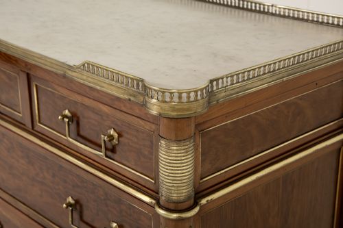 18TH CENTURY FRENCH MAHOGANY COMMODE - ADDITIONAL PHOTO 6