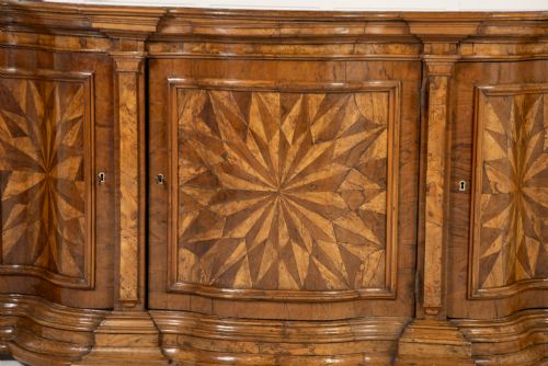 19TH CENTURY ITALIAN WALNUT SIDE CABINET - ADDITIONAL PHOTO 2