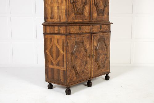 17TH CENTURY FRENCH WALNUT CABINET - ADDITIONAL PHOTO 8