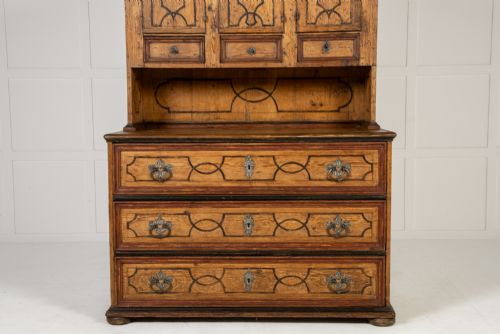 18TH CENTURY PINE CABINET WITH ORIGINAL PAINT - ADDITIONAL PHOTO 4