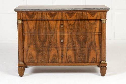 19TH CENTURY ITALIAN WALNUT COMMODE - ADDITIONAL PHOTO 1