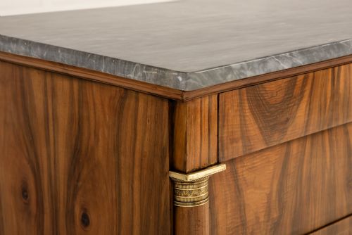 19TH CENTURY ITALIAN WALNUT COMMODE - ADDITIONAL PHOTO 2