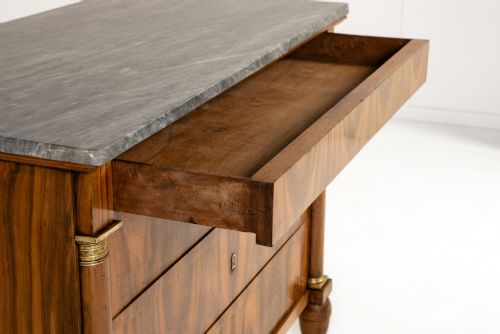19TH CENTURY ITALIAN WALNUT COMMODE - ADDITIONAL PHOTO 5
