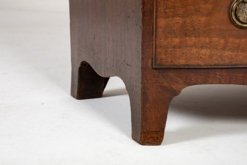 19TH CENTURY MAHOGANY ENGLISH REGENCY BOW FRONTED CHEST OF DRAWERS - ADDITIONAL PHOTO 7