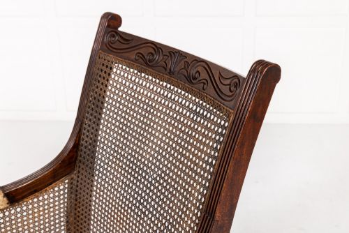 REGENCY MAHOGANY BERGRE LIBRARY ARMCHAIR IN THE MANNER OF GILLOWS - ADDITIONAL PHOTO 4