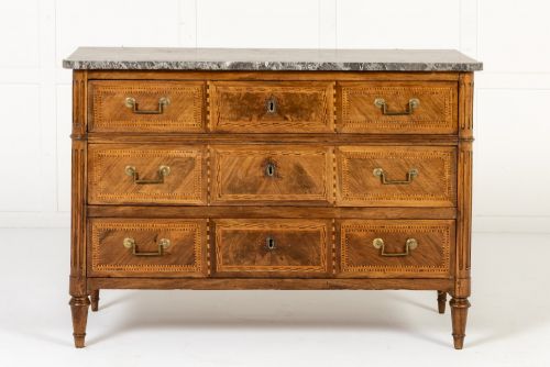 18TH CENTURY FRENCH WALNUT COMMODE - ADDITIONAL PHOTO 7