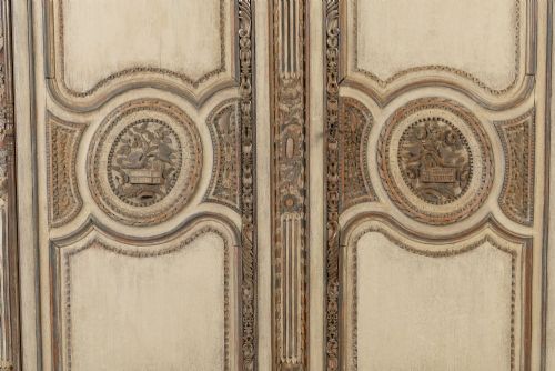 18TH CENTURY FRENCH PAINTED ARMOIRE - ADDITIONAL PHOTO 9