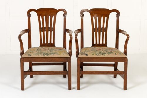 Large Pair of 18th Century George III English Mahogany Armchairs