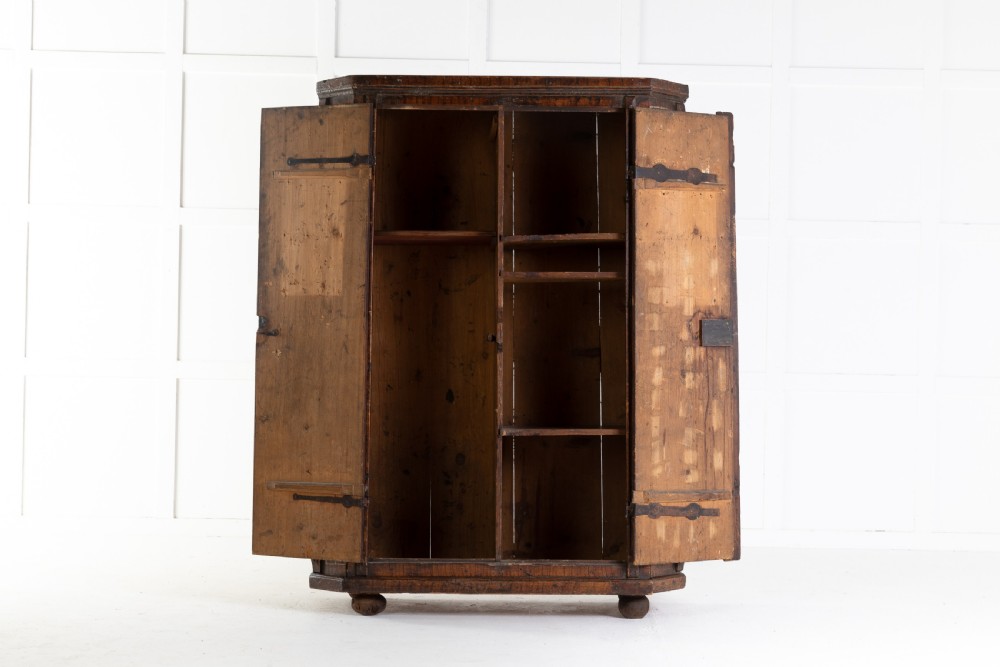 18th Century Austrian Painted Cabinet View IV
