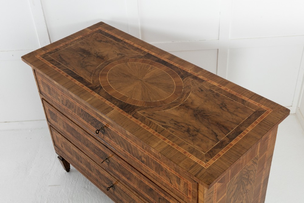 Pair of 18th Century Italian Walnut Commodes View III