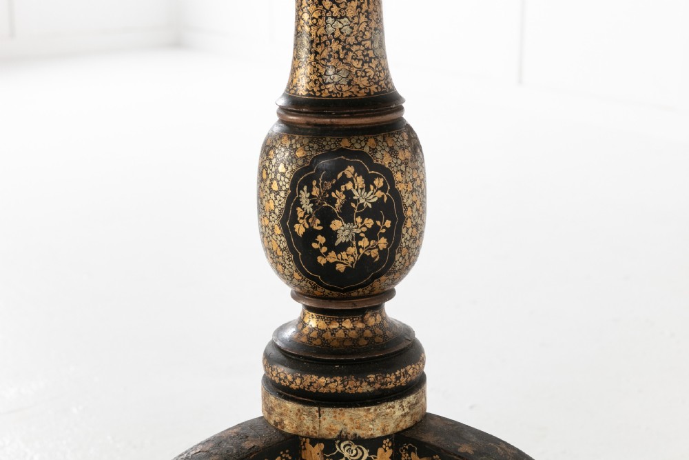 19th Century English Regency Chinese Black Lacquer and Gilt Table View IV