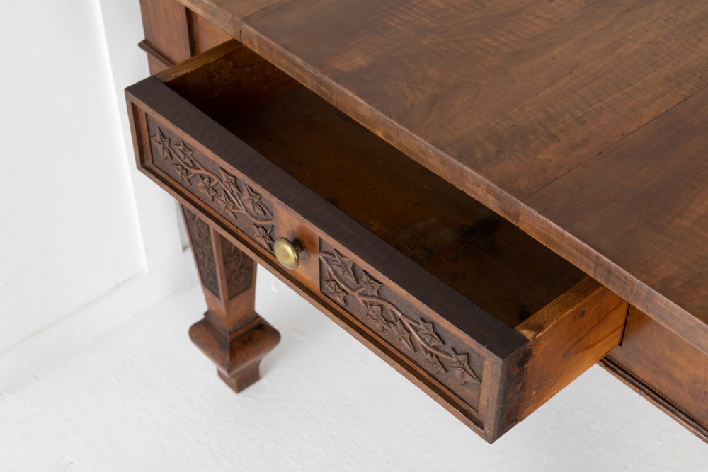 Large 19th Century Italian Walnut Dining Table View VI