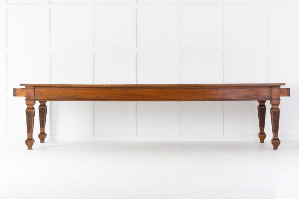 Large 19th Century Italian Walnut Dining Table View VII