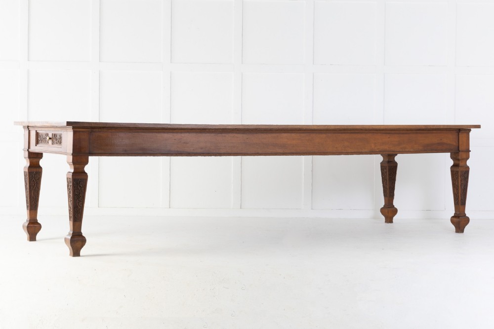 Large 19th Century Italian Walnut Dining Table View VIII