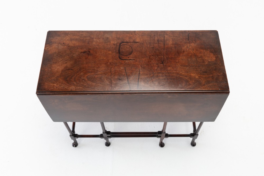 18th Century English Mahogany 'Spider' Leg Table View IV