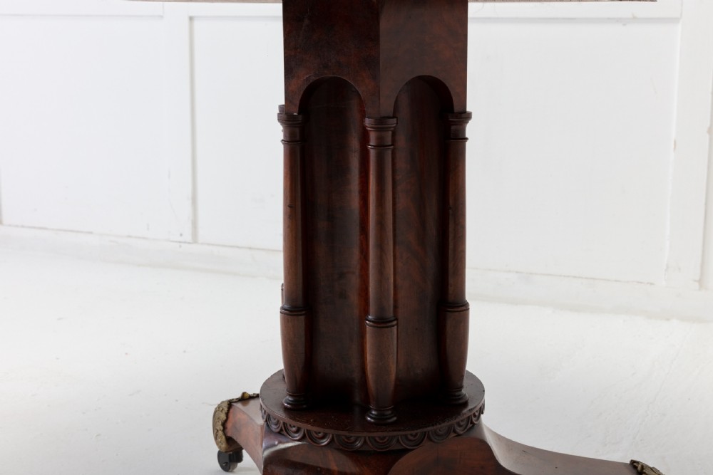 Early 19th Century French Mahogany Circular Table with Marble Top View IV