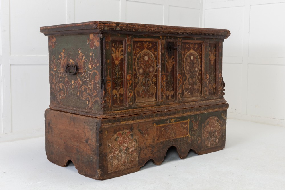 18th Century Painted Trunk on Stand View XIII