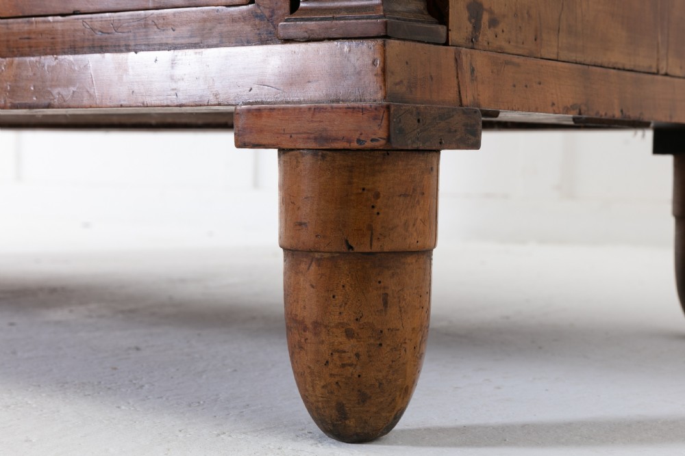 Early 19th Century Italian Walnut Commode View V