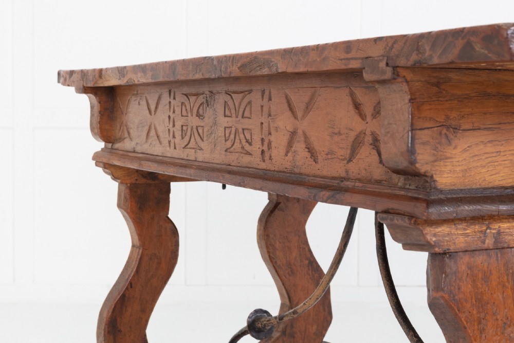 18th Century Spanish Walnut Table View VII