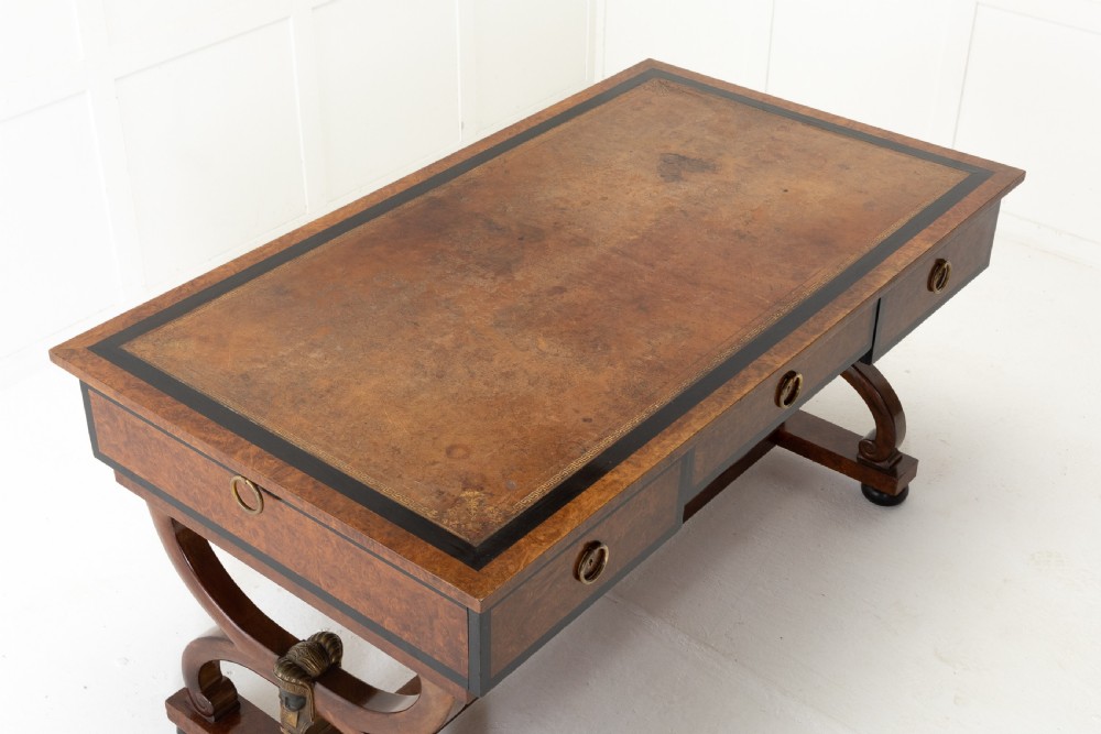 19th Century Walnut and Mahogany Bureau Plat by Mercier Frères View VI