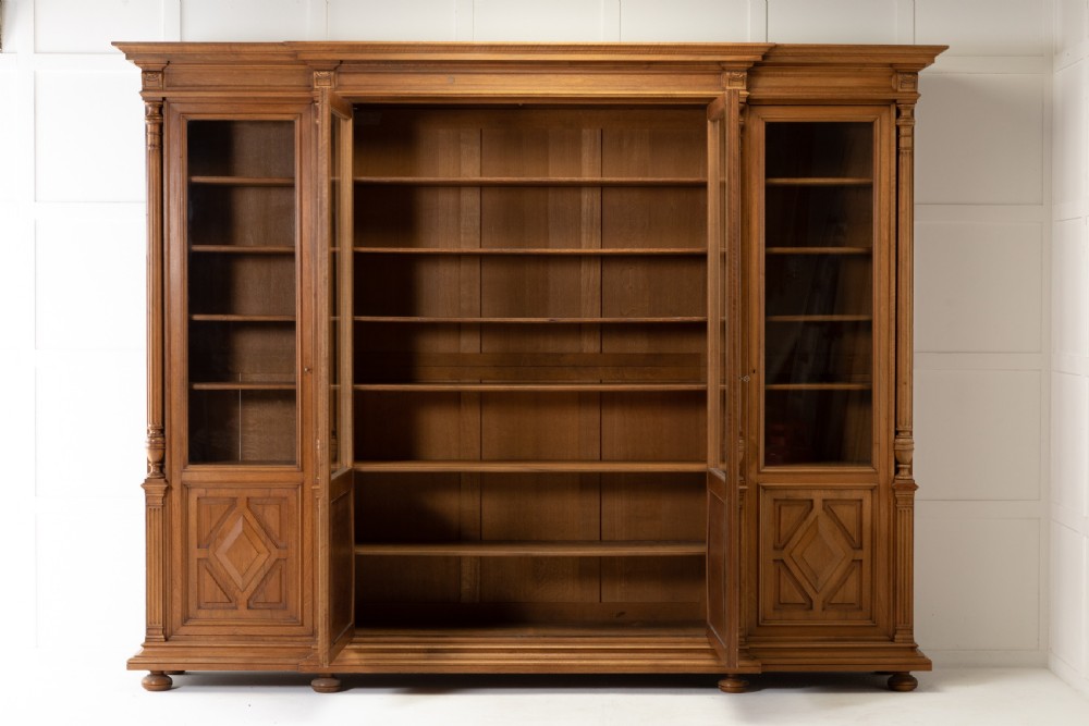 Large 19th Century Oak Bookcase View VI