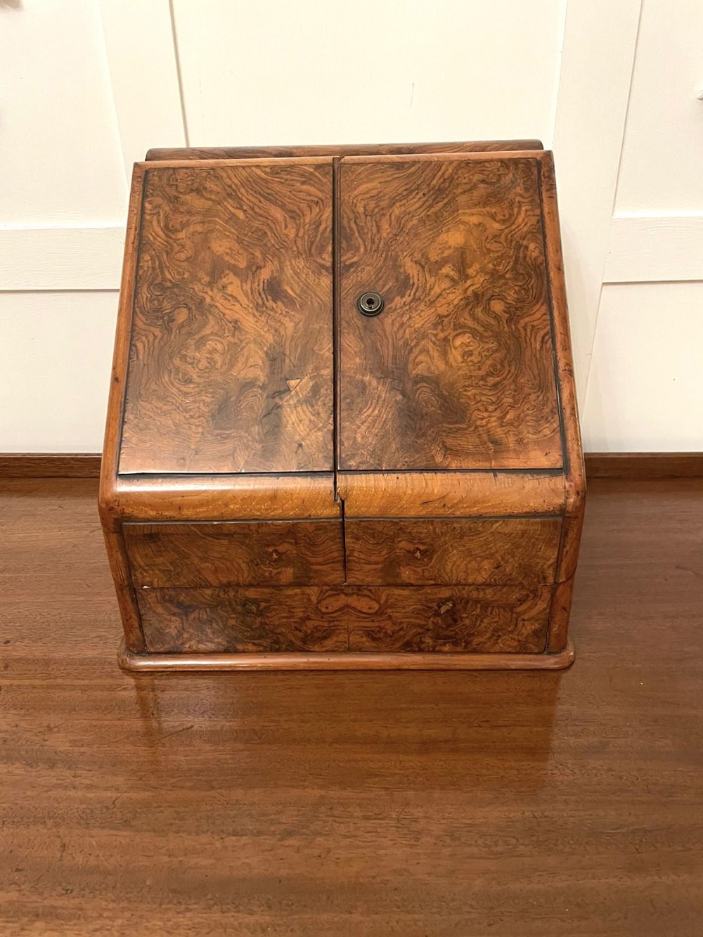   Antique Victorian Quality Burr Walnut Stationery Box 
