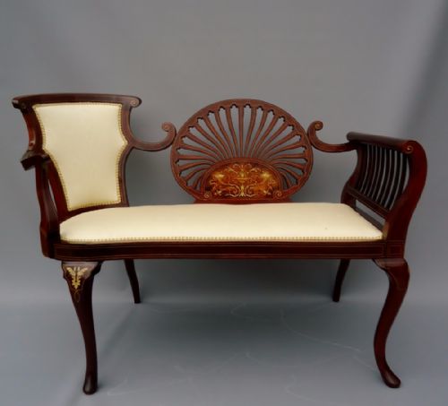 A Mahogany Salon Style Settee / Window Seat